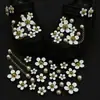 Cadena dorada margarita de perlas, adecuada para zuecos, dijes de strass de lujo ligero para zapatos, accesorios de hebilla para zapatos, decoraciones de moda DIY
