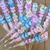 Puesto Mayorista de Algodón de Azúcar de Dibujos Animados Creativos para Niños Alto Valor de Color Hilo de Algodón de Azúcar 35g Dulces de Bayas Recubiertos de Azúcar para Jardín de Infancia
