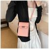 Bolso para teléfono móvil de estilo occidental para mujer, primavera y verano 2024, nuevo, de alto valor de color, diseño de nicho, bolso cuadrado pequeño vertical, bolso de mujer de moda