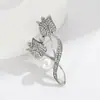Broche de Flor de Tulipán Incrustado de Diamantes para Mujer, Ramillete de Alta Gama, Broche Elegante y Lujoso, Accesorios de Tarjeta para Traje y Cárdigan de Alta Gama
