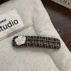 Pinza de Pato de Aleación Ovalada a Cuadros con Pedrería en Forma de Corazón de Lujo Ligero Coreano Exquisito Versátil Pasador para Flequillo Dulce Fresco Accesorio para el Cabello
