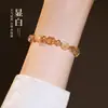 Pulseira Irregular de Cristal Amarelo com Coração de Ágata para Mulheres, Corrente de Mão Exquisita Nicho de Luxo Leve Retrô, Joia de Mão de Temperamento de Alta Classe