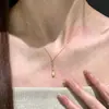 Elegante Collar de Acero de Titanio con Perlas para Chicas Picantes, No se Desvanece, Sensación de Alta Gama, Cadena para Clavícula, Accesorio de Cadena para el Cuello Versátil de Lujo Ligero de Nicho