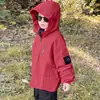Jaqueta de Outono para Meninos Três em Um Corta-vento Roupas Infantis Estilo Primavera e Outono Roupa Superior à Prova de Vento e Impermeável para Bebês Roupa de Exterior para Meninos