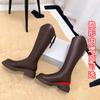Botas de Equitação Femininas com Salto Escondido e Corte em V Outono/Inverno 2026 Botas de Solado Grosso Meio-Altas para Pessoas Baixas, Botas Longas Estilo College