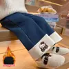 Calças de Lã para Meninas Inverno 2025 Novos Jeans Retos Engrossados para Crianças Calças de Algodão Grossas e Quentes para Bebê Menina
