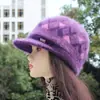 Chapéu de Lã Tricotado com Forro de Fleece Quente Versátil Estilo Inverno para Mulheres Idosas, Mães de Meia-Idade e Idosas, Chapéu de Lã Tricotado com Aba Larga à Prova de Frio para Mulheres