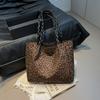 Bolso Retro de un Hombro con Estampado de Leopardo Transfronterizo para Mujer 2025 Nueva Moda Estudiante Universitario Viaje Estilo Perezoso Bolso Tote de Gran Capacidad