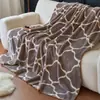 Manta dupla face nova A-grade Outono/Inverno 2026 com textura de cashmere sintético, um cobertor versátil para sofás, proporcionando calor