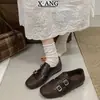 Mocassins brogue de pele de carneiro estilo britânico com bico quadrado para mulheres, perfeitos com saias, sapatilhas slip-on com solas macias