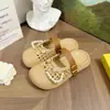 Nuevas sandalias de verano con diseño de estrella de cinco puntas calada y eslabones de cadena, ligeras y elegantes para mujer, perfectas para usar al aire libre y con suela antideslizante.