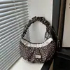 Bolso de hombro plisado floral estilo coreano inspirado en Ins para mujer, nuevo modelo 2026, bolso cruzado casual versátil de gran capacidad para el trabajo