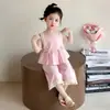 Conjunto de Pierna Ancha para Niñas Verano 2026 Nuevo Elegante Moda Infantil Rayas Finas Conjunto de Dos Piezas de Verano para Bebés