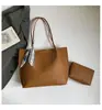 Bolso de Moda de Gran Capacidad Estilo Coreano para Madres e Hijas para Mujeres, Bolso de Hombro Texturizado para Viajes, Bolso Cubo de Invierno 2025 para Mujeres