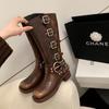 Botas de Cowboy Ocidental de Grande Aparência Femininas 2023 Novas Botas Retrô Fivela de Metal Cavaleiro Cabeça Quadrada