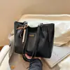 2025 Nueva Bolsa Casual de Gran Capacidad Versátil Simple Estampado de Leopardo Bolso de Hombro para Mujer Bolso Tote Retro de Gamuza