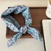 Collar de Bufanda de Seda Floral Verde Vintage para Mujer, Estilo de Nicho, Cadena Larga Ajustable para Suéter para Otoño e Invierno, Accesorio Versátil de Moda
