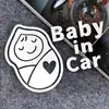 Carro de comércio exterior tem bebê bebê bebê bebê no carro adesivo de carro para vidro traseiro fofo fofo fofo fofo fofo decalque de carro refletivo