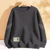 Blusa masculina casual e versátil, moletom masculino, estilo primavera e outono, gola redonda, blusa de manga longa básica para homens