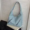 Bolsa de Pão Macia de Grande Capacidade para Mulheres Moda Nova Verão 2025 Simples Bolsa de Ombro Único Bolsa Tote para Trabalho e Commuter