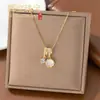Colar de borla de diamante com esmalte de gota de luxo leve estilo francês microincrustado para mulheres, corrente de clavícula doce de dopamina da moda de alta qualidade