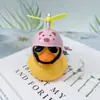 Sacude el sonido del cochecito de pato amarillo pequeño pato de viento roto pato carga pato social pato de moda coche creativo coche decoración de coche eléctrico