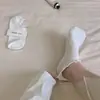 Meias Sapatilha Femininas Cor Creme Doce com Bordas de Silicone Antiderrapantes, Renda Baixa, Algodão Macio, Respiráveis, Absorventes de Suor, Cor Sólida para Estudantes