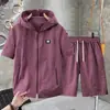 Camiseta curta com capuz plus size para homens, marca moderna de verão, estilosa e folgada, um look casual completo para homens