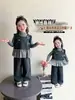 Chal de Niña Traje Casual Primavera y Otoño 2026 Nuevo Estilo Coreano Conjunto de Otoño a la Moda para Niños, Elegante Conjunto de Tres Piezas para Bebés