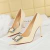 3265-K75 Moda Europea y Americana Tacones Altos Stiletto Sedas y Satenes Boca Baja Hebilla Cuadrada Pedrería Brillante Punta Afilada Zapatos de Tacón Alto
