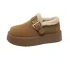 Botas de neve femininas, que aumentam a altura, quentes e isoladas, novo estilo inverno 2026, forradas com fleece e espessadas, sapatos de algodão estilo Birkenstock, fáceis de calçar, sapatos fofos