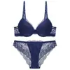 Comercio Exterior Transfronterizo Lencería Sexy de Escote Profundo para Busto Pequeño Sujetador Push-up Anti-Caída Año del Rata Conjunto de Sujetador de Encaje Rojo
