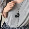 Dulce y Fresco Collar de Corazón de Cuero para Mujer, Nuevo Popular 2026 Cadena Larga para Suéter, Accesorio de Nicho de Alta Gama
