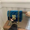Bolso Cruzado de Terciopelo Bordado Estilo Coreano 2025 Nueva Moda Tendencia Casual Bolso de Hombro Moda Cruzado Pequeño Cuadrado para Mujer