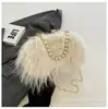 Bolsa de Pelúcia Nova Outono e Inverno Bolsa de Mão Moda Ombro 2024 Bolsa Pérola Alta Qualidade Corrente de Mão Bolsa com Franja