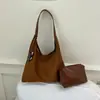 Bolso de mano de ante para mujer transfronterizo, bolso de hombro vintage al por mayor, bolso de mano versátil de gran capacidad para el día a día