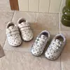 Zapatillas de entrenamiento Mary Jane ins nueva versión coreana primavera y otoño zapatillas de lunares para niñas suela blanda zapatillas Forrest Gump de moda