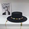 Sombrero de Paja Negro Retro Francés de Copa Plana para Mujer Verano Vacaciones en la Playa Cadena de Perlas de Lujo Ligero Sombrero de Sol Protección Solar