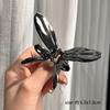 Pinza para el cabello de libélula plateada moderna y linda con un toque de alta gama, pinza de tiburón de tamaño pequeño para la parte posterior de la cabeza, accesorio para el cabello semirecogido