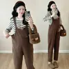Pantalones de maternidad en stock Overoles de maternidad de terciopelo de algodón europeo engrosados Tallas grandes Ropa de maternidad Estilo Otoño e Invierno