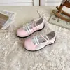 Zapatos de Princesa para Niñas 2026 Primavera y Otoño Versión Coreana Zapatos Infantiles de Suela Suave Sin Cordones Zapatos Pequeños de Piel Zapatos Planos de Moda para Bebé Zapatos de Moda