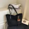 2026 Nova Bolsa Tote Suede Retrô de Outono Grande Capacidade para o Trabalho Ombro Único Bolsa Tote de Nicho de Alto Padrão