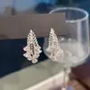 Brincos de Franja Fogos de Artifício de Zircônia com Design Super Feérico para Mulheres, Brincos Estilosos e Versáteis com um Toque de Luxo Leve e de Alta Qualidade