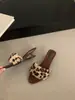 Estilo Coreano Estampado de Leopardo Punta Fina Chanclas Estampadas de Leopardo Calzado de Exterior para Mujer Verano 2026 Nuevo Estilo de Hada Tacón de Cuña Tacón Alto Zapatos de Piel