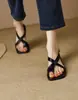 Sandálias Casuais Retrô Francesas Marrons com Tira entre os Dedos para Mulheres, Nova Moda Verão 2026 Sandálias Romanas Femininas de Salto Baixo