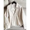 101,3kg Trench coat estilo jaqueta com gola alta e barra ajustável, caimento levemente solto, atacado N3DW86522