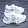 2024 Nuevos Zapatos Torre para Mujer Verano Malla Transpirable Aumentador de Altura Pequeño Tenis Suela Gruesa Zapatos Blancos Zapatos Casuales