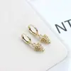 Nuevos pendientes versión coreana simple de pendientes de piña no incrustados pendientes chapados en oro joyería al por mayor de productos pequeños Yiwu