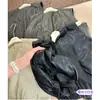 Chaleco de cuero con cremallera estilo motociclista para mujer 2026 otoño nuevo sin mangas corte ajustado chaqueta chaleco casual moderno