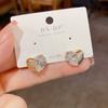 Pendientes de Corazón con Empalme de Metal y Circonita de Moda Estilo Coreano Exquisitos de Lujo Ligero Versátiles de Gama Alta Súper Brillantes para Mujeres